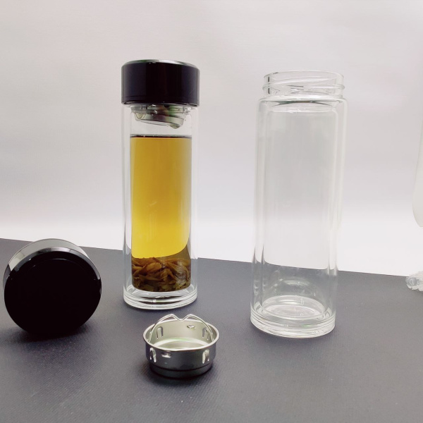 Стеклянный термос Magic с индикатором температуры и ситечком 350 мл. / Бутылка из боросиликатного стекла